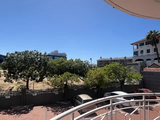 352 m2 Ground Floor office to let in Century City