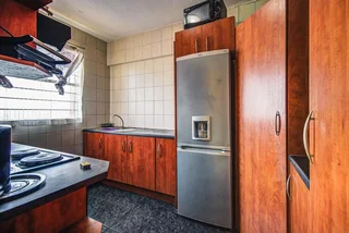 Stunning 6th Floor Unit With Cricket Club Views!