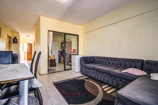 STUNNING 6TH FLOOR UNIT WITH CRICKET CLUB VIEWS!