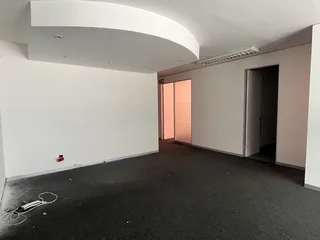 352 m2 Ground Floor office to let in Century City