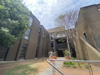 Modern Fitted Office Space To Let in Prime Rosebank Location