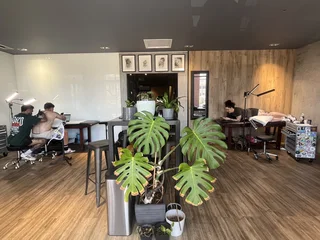 Sought after 126m2 Ground floor office to rent in a secure commercial park in Century City