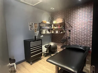 Sought after 126m2 Ground floor office to rent in a secure commercial park in Century City