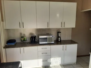 **Spacious Family Home with Additional Flats - Perfect for Investment or Family Living**