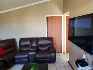 **Spacious Family Home with Additional Flats - Perfect for Investment or Family Living**