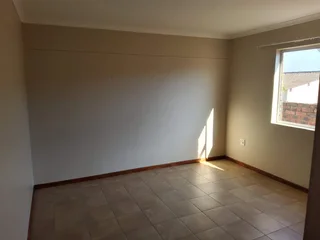 **Spacious Family Home with Additional Flats - Perfect for Investment or Family Living**