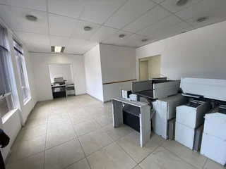 Modern Fitted Office Space To Let in Prime Rosebank Location