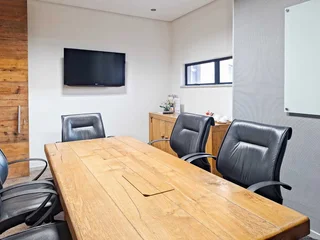 Private office space for 2 persons in Regus Lynnwood Bridge