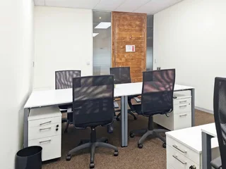 Private office space for 4 persons in Regus Lynnwood Bridge