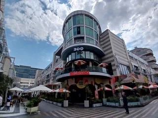 352 sqm Office to Let in Rosebank