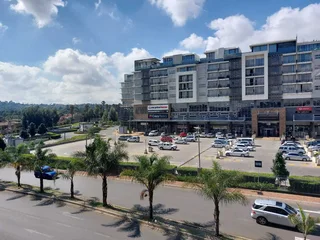 1245 sqm Office to Let in Bedfordview