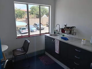 450m² Warehouse to let Eastgate