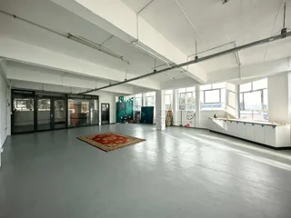 118m² Office Space To Let in Woodstock