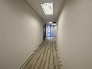 362 sqm Office To Let in Fourways