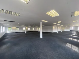 362 sqm Office To Let in Fourways