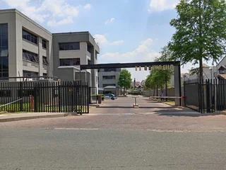 115m² Office to rent Sunninghill