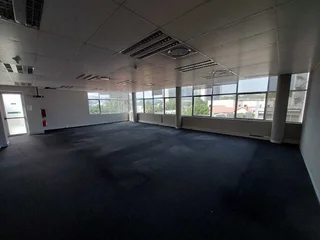 742 sqm Office to Let in Bedfordview