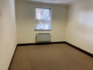 111 sqm Office To Let in Bryanston