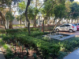 111 sqm Office To Let in Bryanston