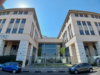747 sqm Office to Let in Rosebank
