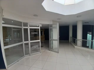 1012 sqm Office to Let in Bedfordview