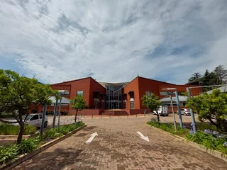 636 sqm Office to Let in Bedfordview