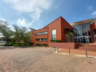 636 sqm Office to Let in Bedfordview