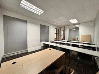 125 sqm Office to Let in Sandton