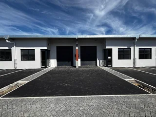 236m² Industrial Mini units TO LET in Montague Gardens in a secure park