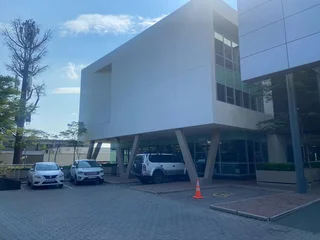 642 sqm Office To Let in Fourways
