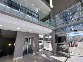 163 sqm Office to Let in Bedfordview