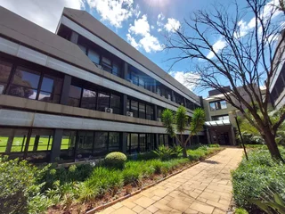 561 sqm Office to Let in Bedfordview
