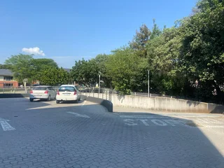 642 sqm Office To Let in Fourways