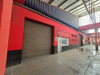 151m² Warehouse to Rent, functional Open Space - Steeledale