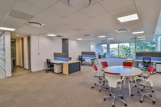 238 sqm Office to Let in Illovo