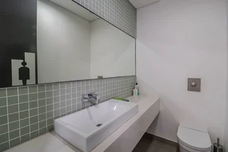 238 sqm Office to Let in Illovo