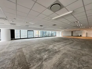812 sqm Office to Let in Sandton