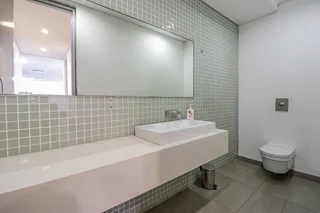 238 sqm Office to Let in Illovo