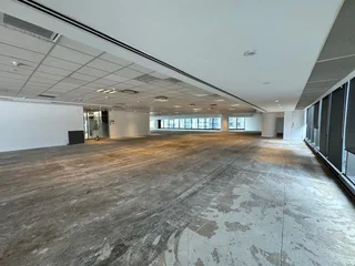 812 sqm Office to Let in Sandton