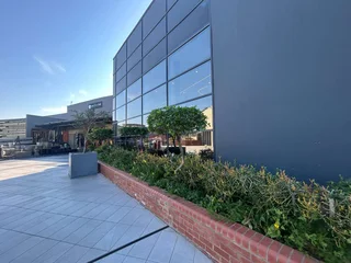 1,075m² Retail/Commercial Unit to Let in Cornubia Mall