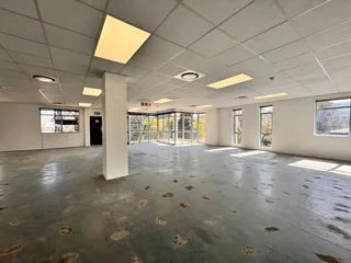 1210 sqm Office to Let in Sandton