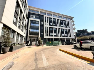 1210 sqm Office to Let in Sandton