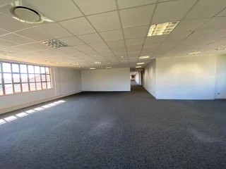 779 sqm Office To Let in Bryanston