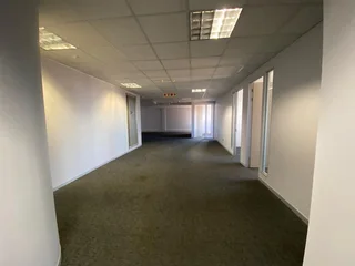 779 sqm Office To Let in Bryanston
