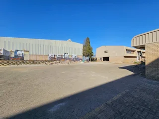 Warehouse available To Let in Spartan, Kempton Park