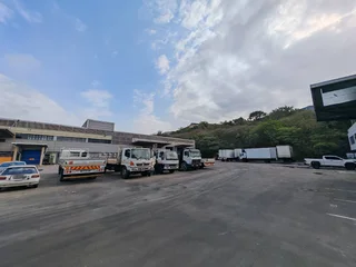 420m2 Warehouse TO RENT/TO LET in Briardene | Swindon Property