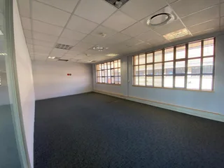 779 sqm Office To Let in Bryanston