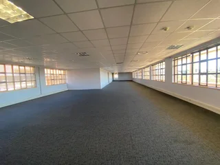 779 sqm Office To Let in Bryanston