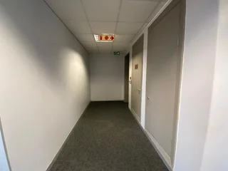 779 sqm Office To Let in Bryanston