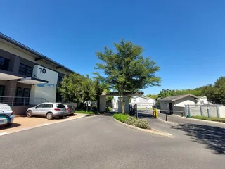 120 sqm Office to Let in Bedfordview